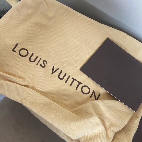 Louis Vuitton heels - Picture 10 of 11